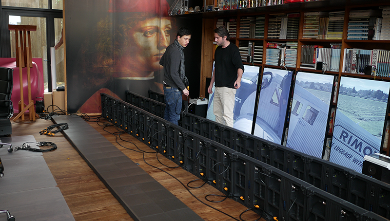 MEDIA SCENOGRAPHY, RIMOWA PARIS \u2014 RIMOWA \u2014 Paris, France \u2014 2016 | Bangert Projects