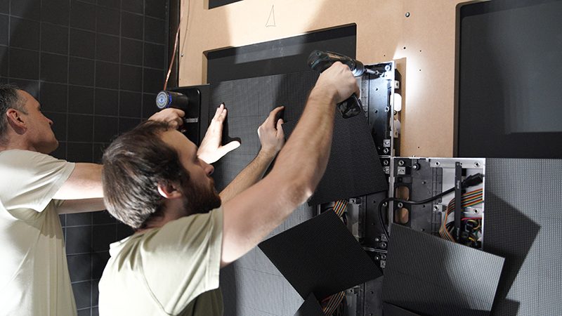 LED – MAGIC FOR SHOWROOM IN BERLIN \u2014 Laufen Bathrooms/Roca \u2014 Berlin \u2014 2019 | Bangert Projects