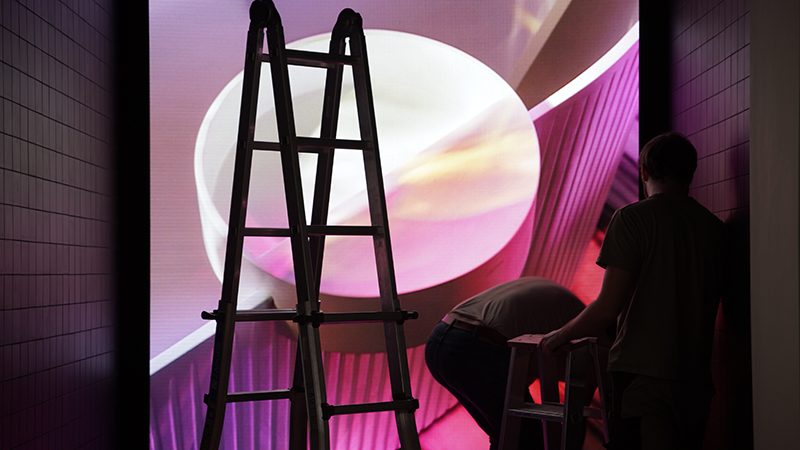 LED – MAGIC FOR SHOWROOM IN BERLIN \u2014 Laufen Bathrooms/Roca \u2014 Berlin \u2014 2019 | Bangert Projects